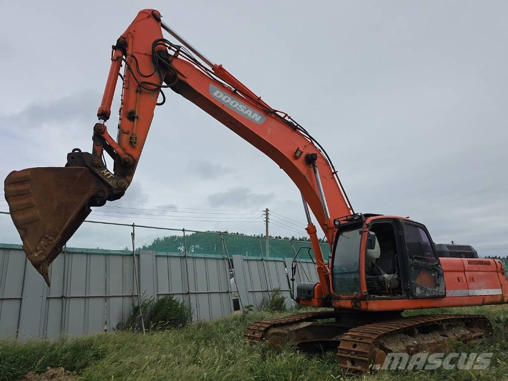 Doosan DX 360 LCA Гусеничные экскаваторы