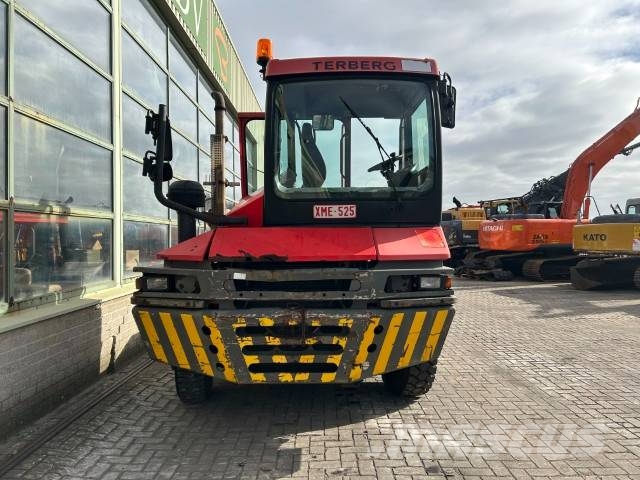 Terberg Terminal trekker 4x4 RT 222 Manipulacija materiala - drugo