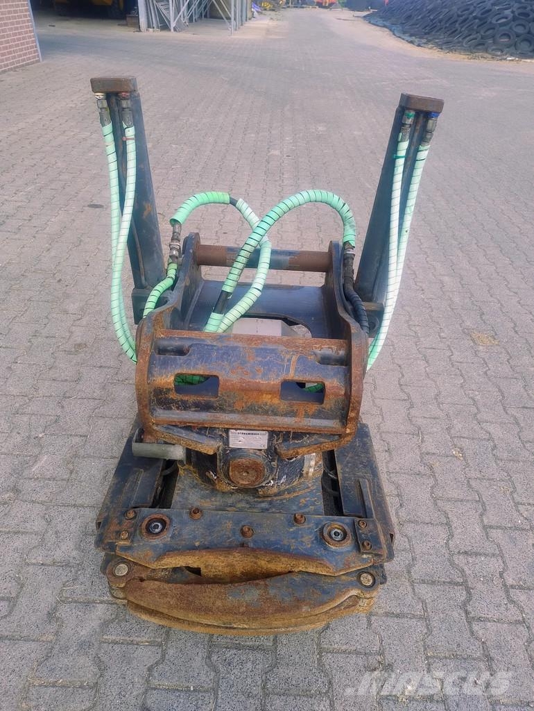Steelwrist Draaikantelstuk s70-s70 en een snelwissel Rotators