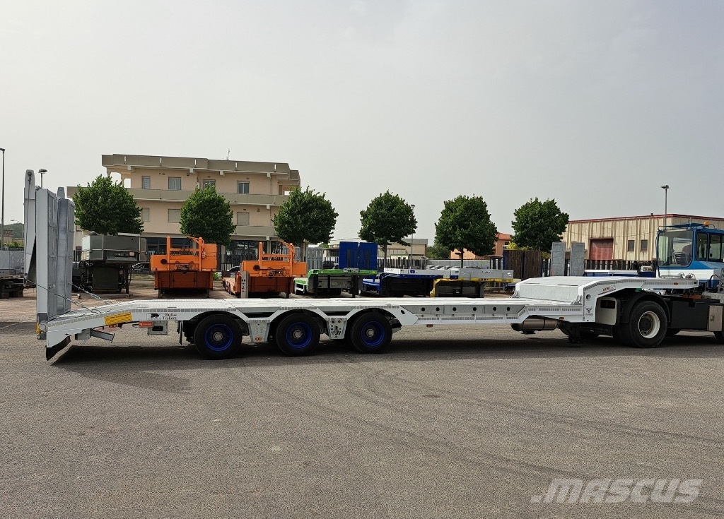 Bull Trailers Taurus Evo Плоскоподови / Бордови полуремаркета
