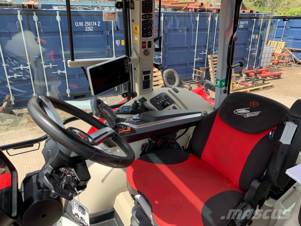 Massey Ferguson 5S.145 Traktorit