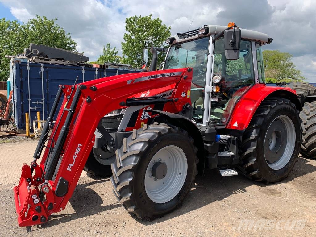 Massey Ferguson 5S.145 Traktorit