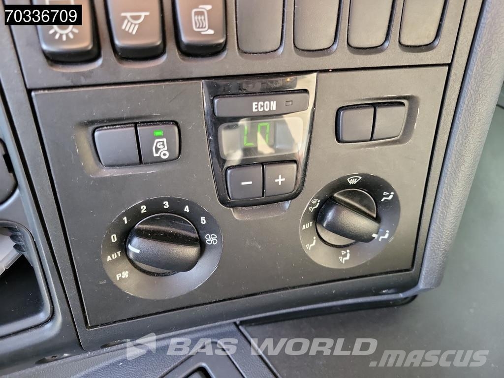 Scania P320 P 6X2 3000kg Ladebordwand Lift+steering axle ボックスボディー、ウイング、箱車