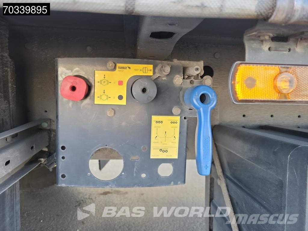 Schmitz Cargobull SCB*S3T 3 axles Sliding Roof Брезентови полуремаркета
