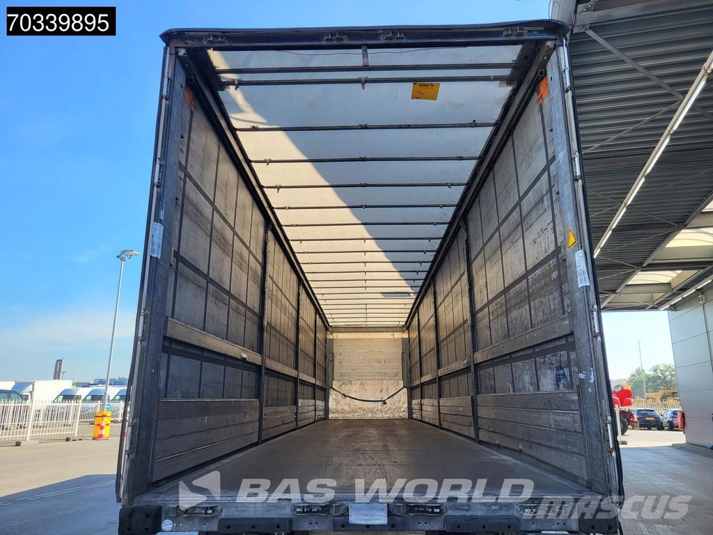 Schmitz Cargobull SCB*S3T 3 axles Sliding Roof Брезентови полуремаркета