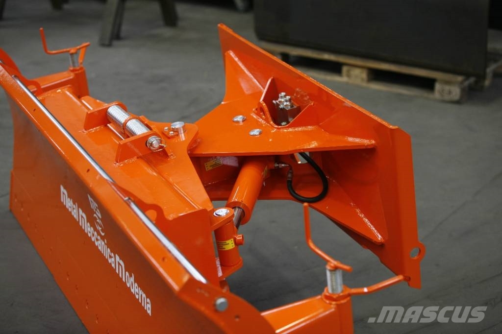 M3 Snow Plow SB معدات العناية بالأرض - غير ذلك