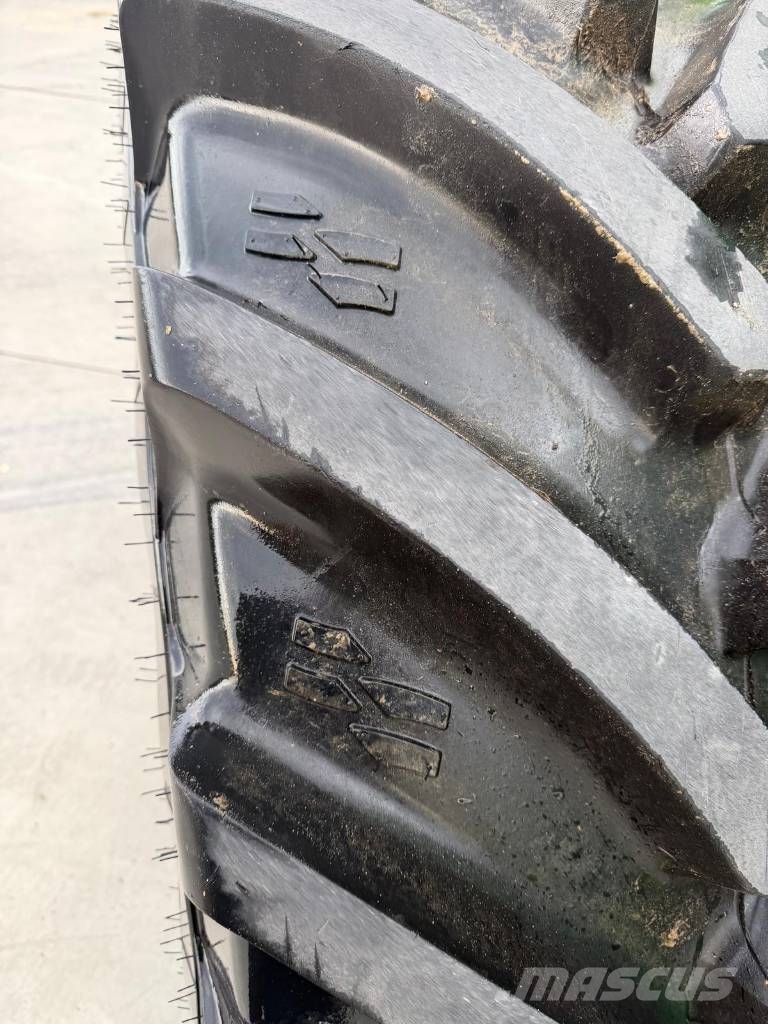 John Deere 8370 R 拖拉机/农用车
