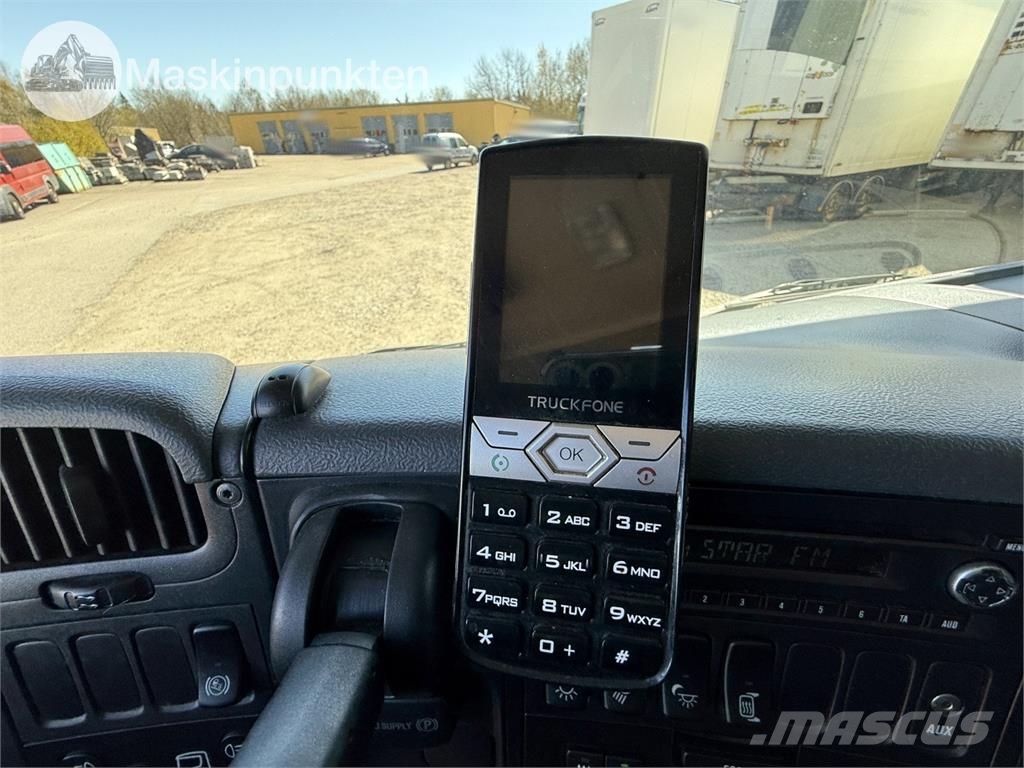 Scania P320LB6X2*4MNB شاحنات بدرجة حرارة قابلة للضبط
