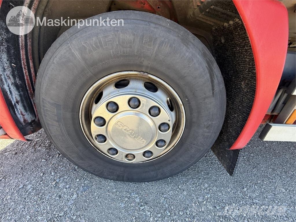 Scania P320LB6X2*4MNB شاحنات بدرجة حرارة قابلة للضبط