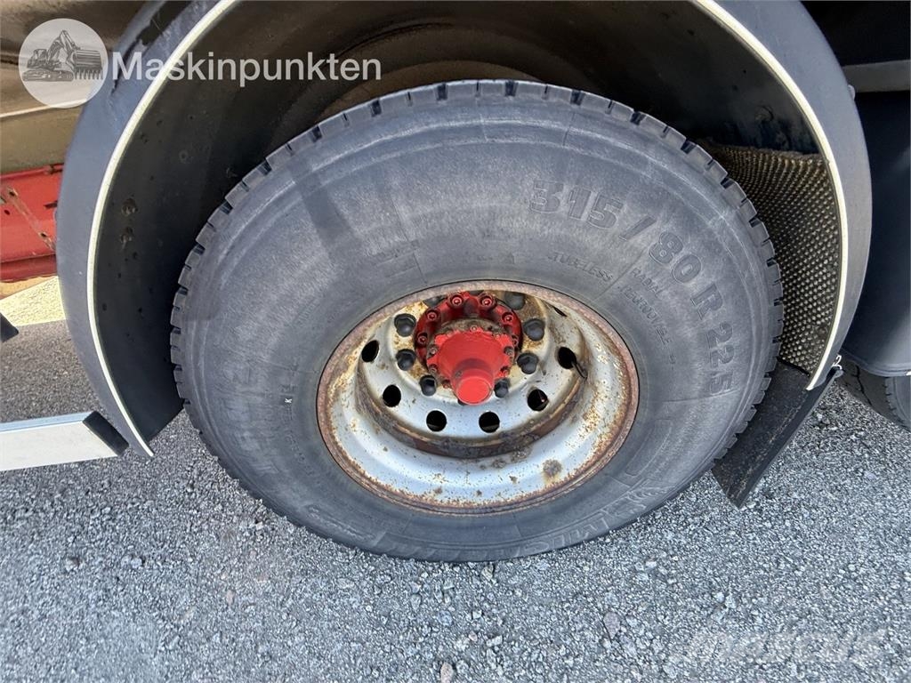 Scania P320LB6X2*4MNB شاحنات بدرجة حرارة قابلة للضبط