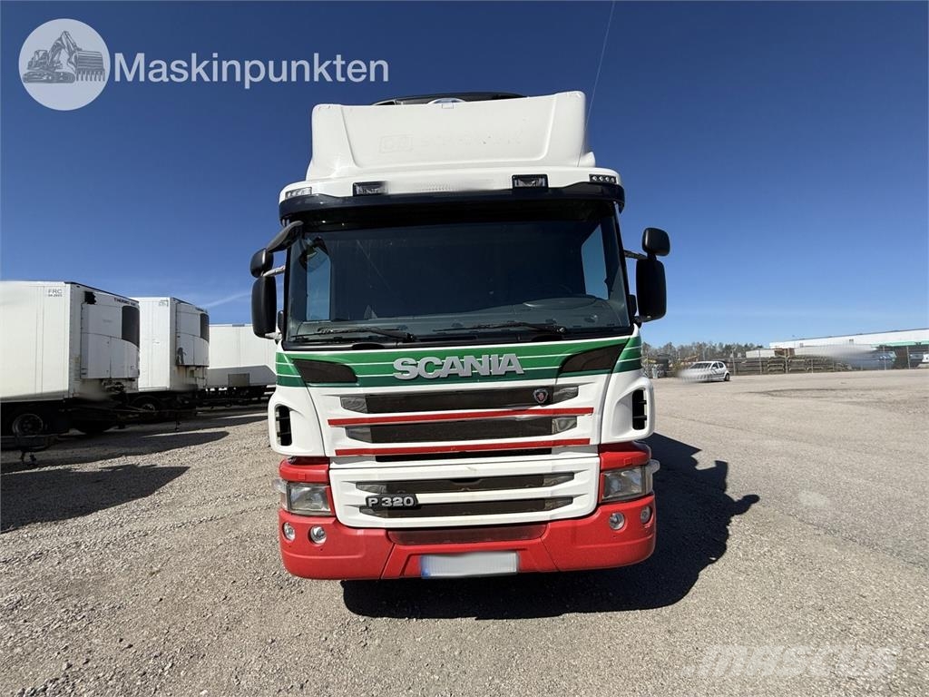 Scania P320LB6X2*4MNB شاحنات بدرجة حرارة قابلة للضبط