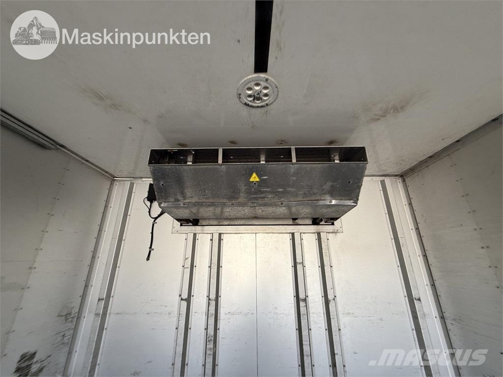Scania P320LB6X2*4MNB شاحنات بدرجة حرارة قابلة للضبط