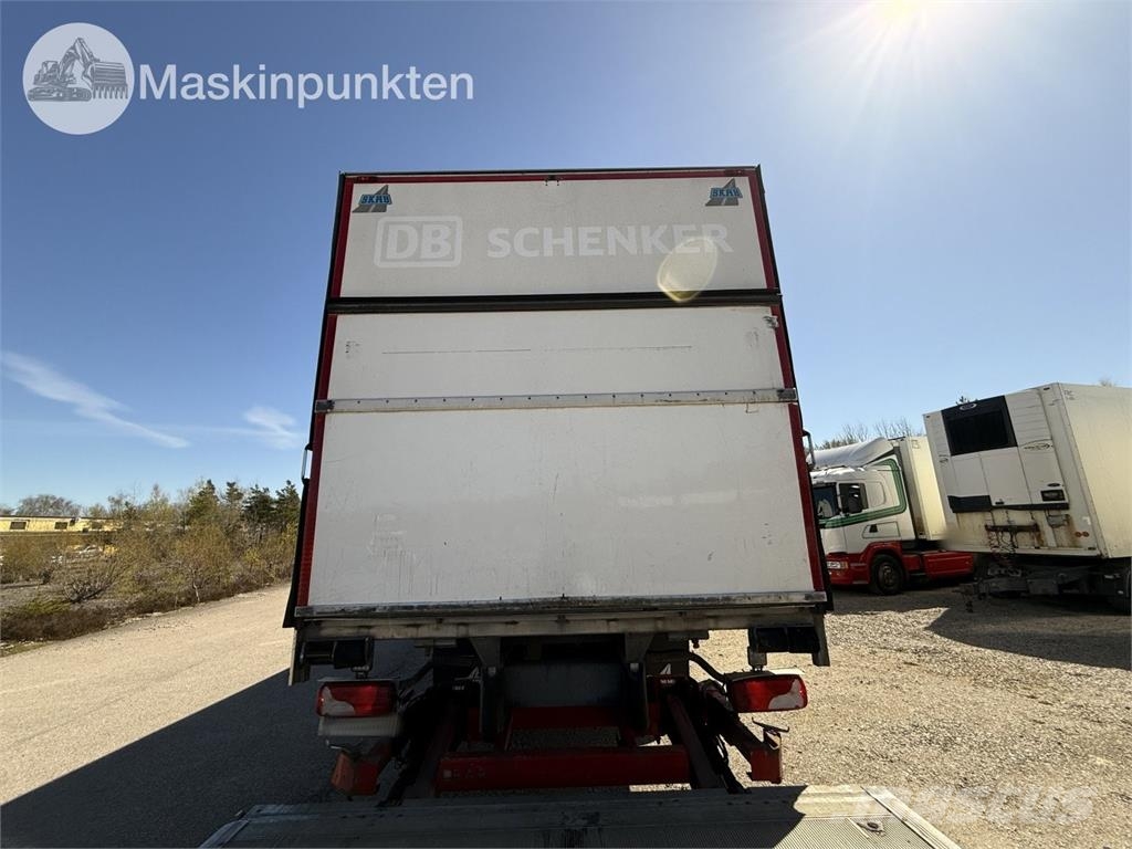 Scania P320LB6X2*4MNB شاحنات بدرجة حرارة قابلة للضبط