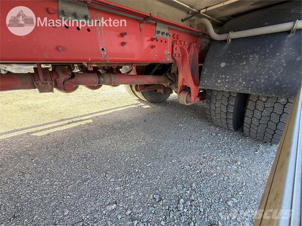 Scania P320LB6X2*4MNB شاحنات بدرجة حرارة قابلة للضبط