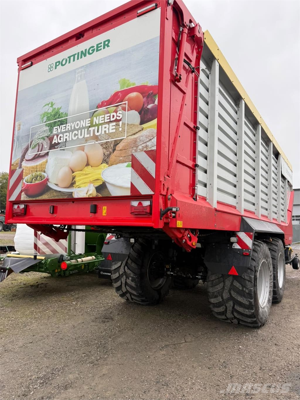 Pöttinger Jumbo 8470 -DEMO Keräävät noukinvaunut ja silppurivaunut