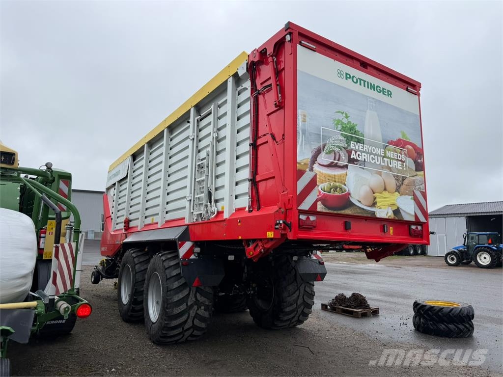 Pöttinger Jumbo 8470 -DEMO Keräävät noukinvaunut ja silppurivaunut