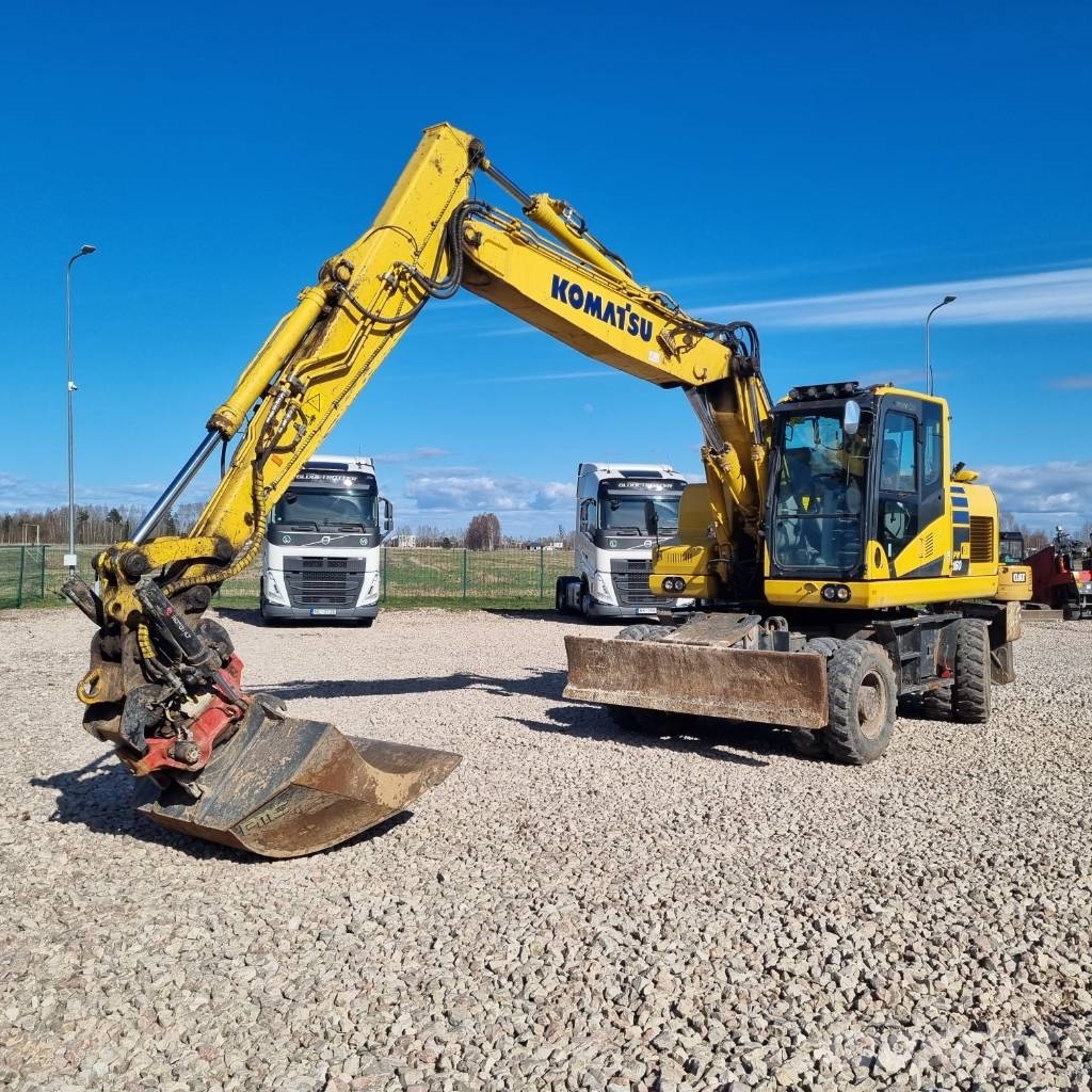 Komatsu PW160 - 11 حفارات بعجل