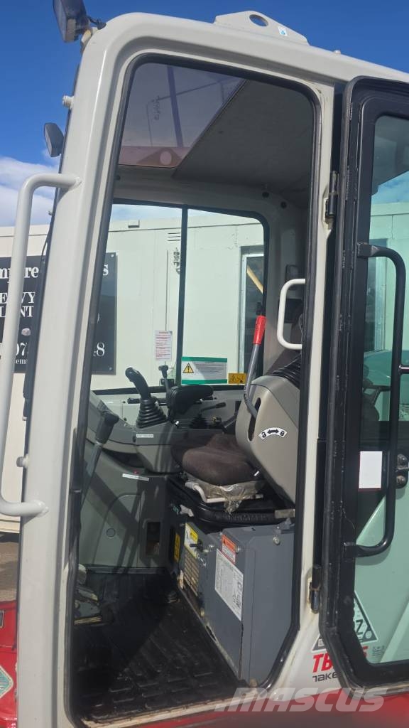 Takeuchi TB 225 Miniescavatori