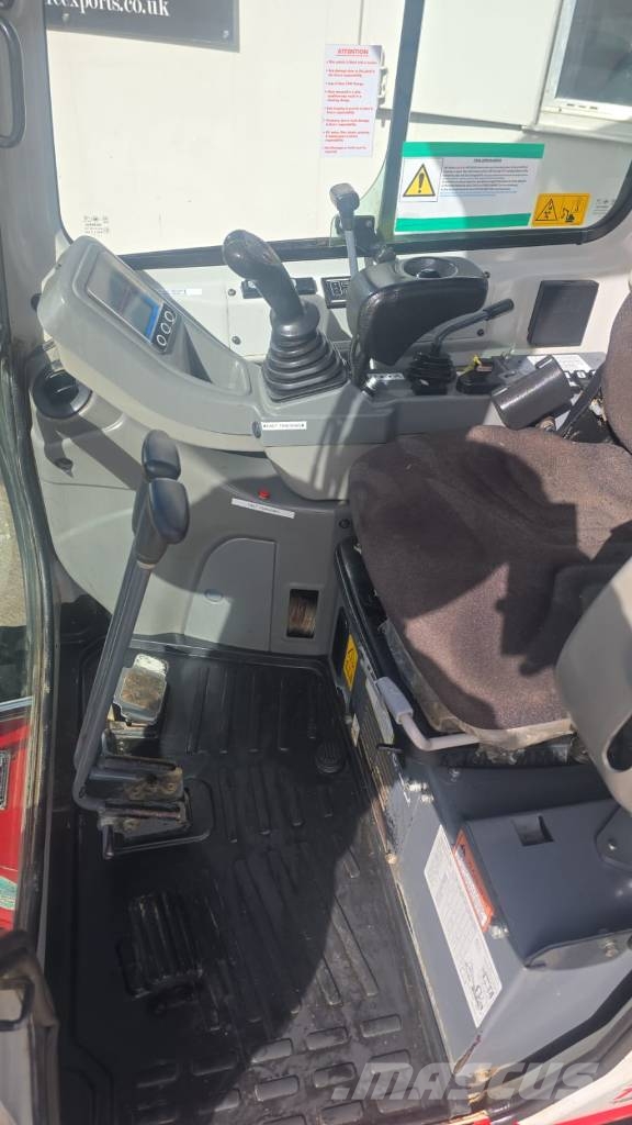 Takeuchi TB 225 Miniescavatori