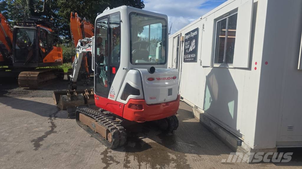 Takeuchi TB 225 Miniescavatori