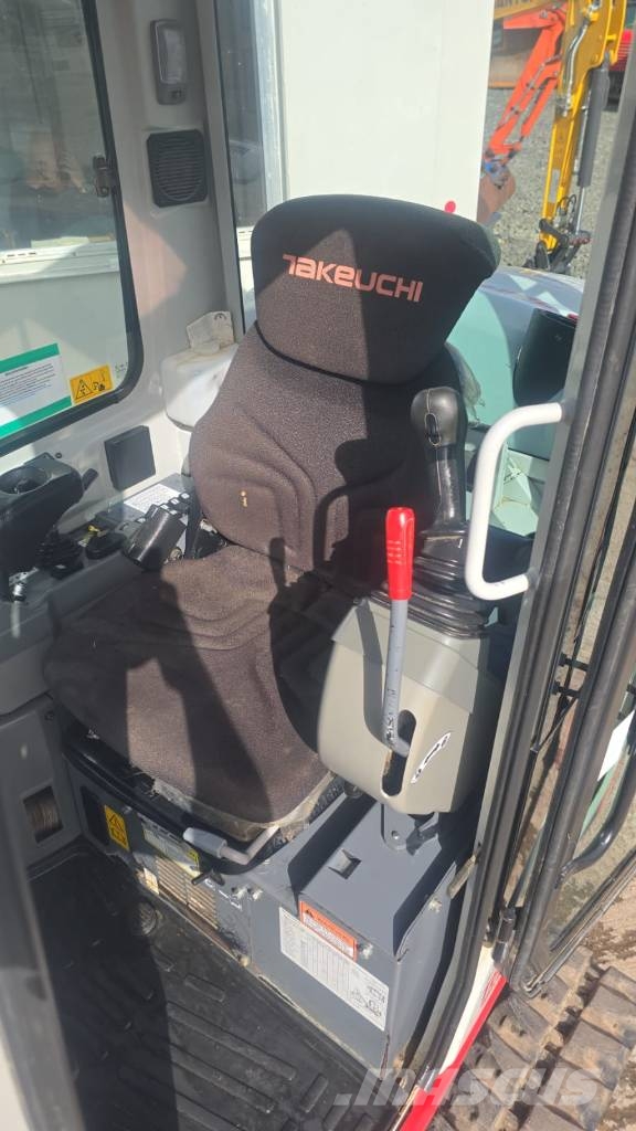 Takeuchi TB 225 Miniescavatori