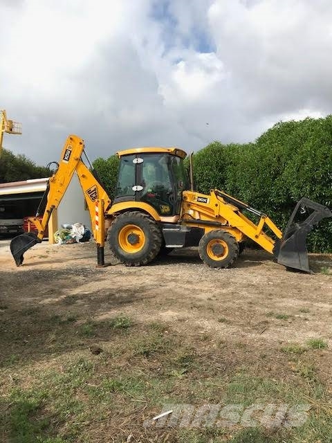 JCB 3 CX Backhoe loaders