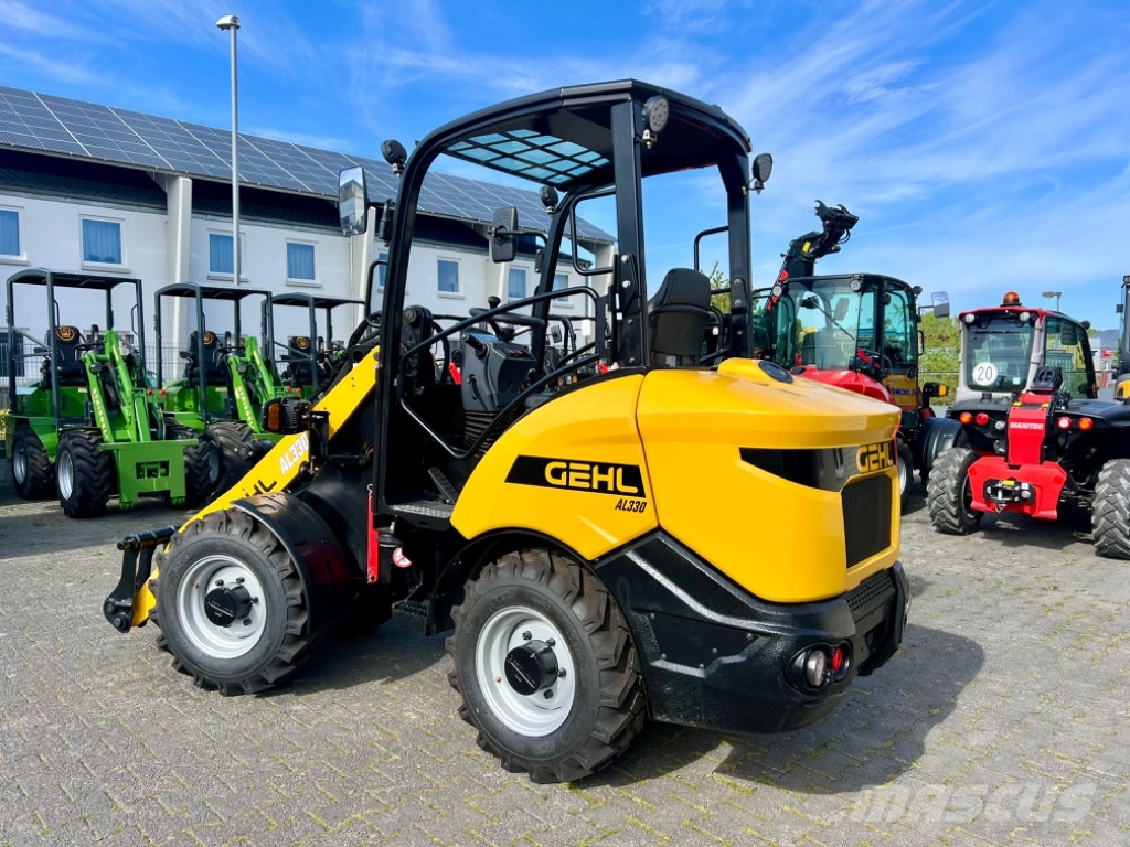Gehl AL330 by Manitou Sonderfinanzierung 0,00% لوادر وحفارات أمامية