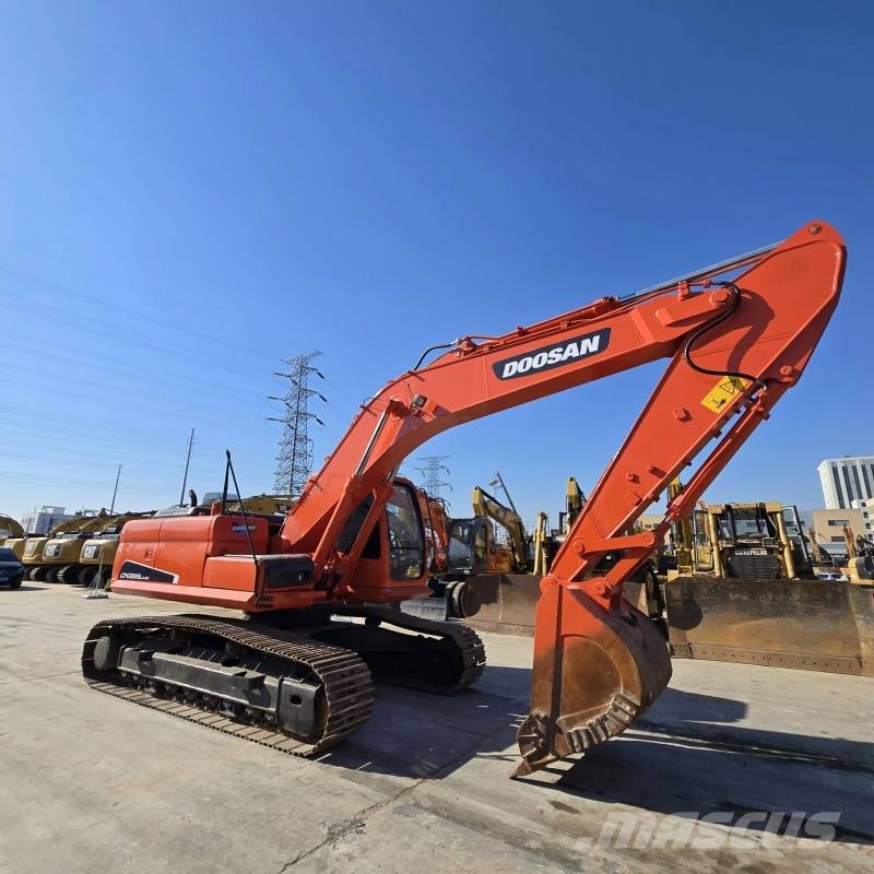 Doosan DX 225 LC Escavadoras de rastos