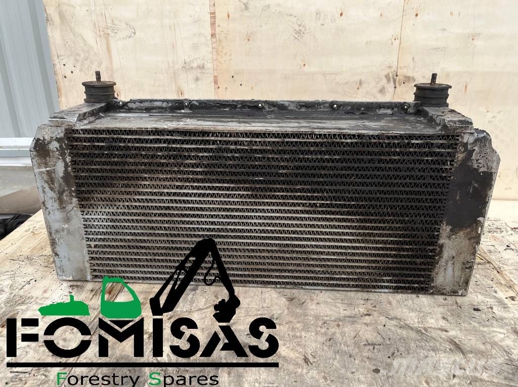 Valmet 890.1/890.2 Oil radiator 5061929 / 5070896 Radiadores