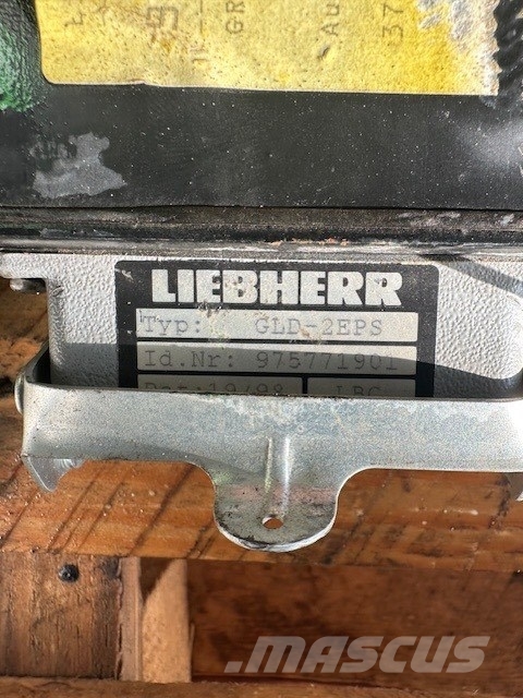 Liebherr R 942 ELEKTRONIKA 電子設備