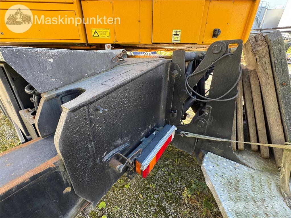 Liebherr MK80 Torņa celtņi