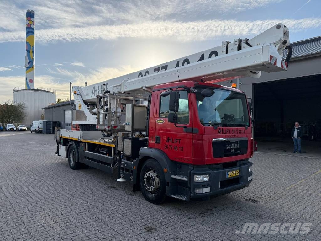 Palfinger WT 450 المنصات الهوائية المثبتة على شاحنة