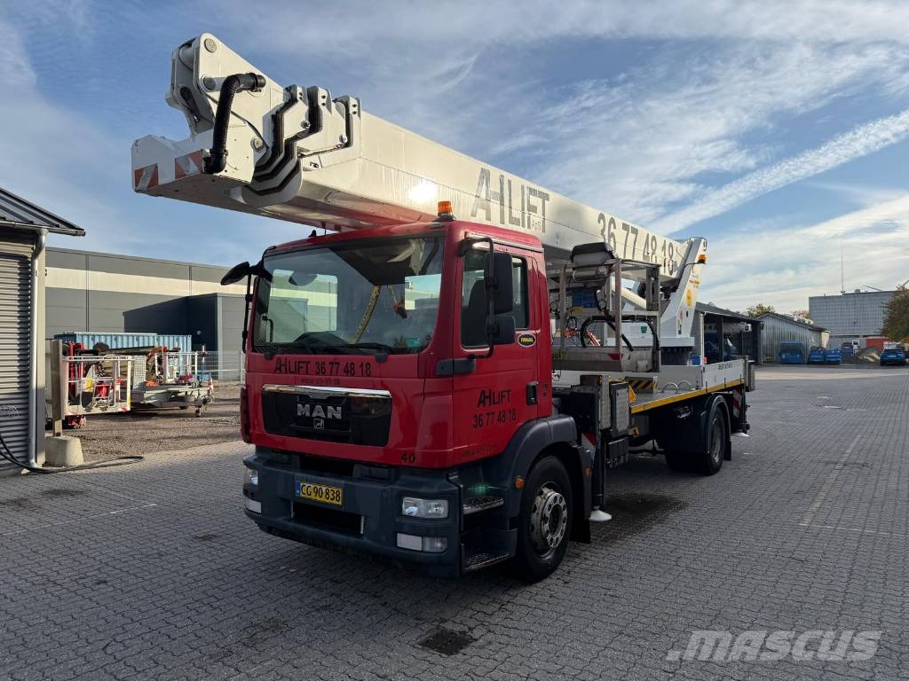 Palfinger WT 450 المنصات الهوائية المثبتة على شاحنة