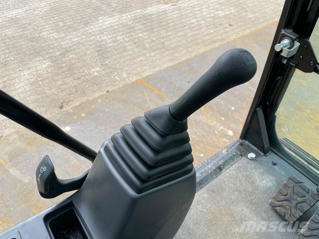 CAT 320D3 GC Rupsgraafmachines