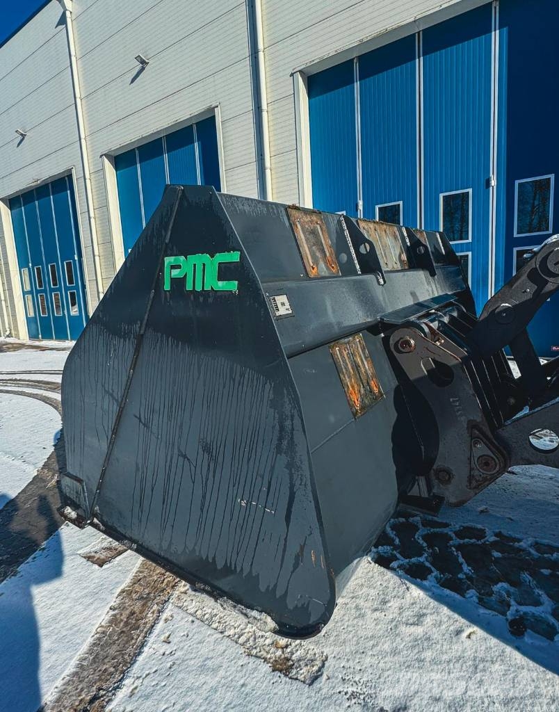 PMC LMB425 دلاء