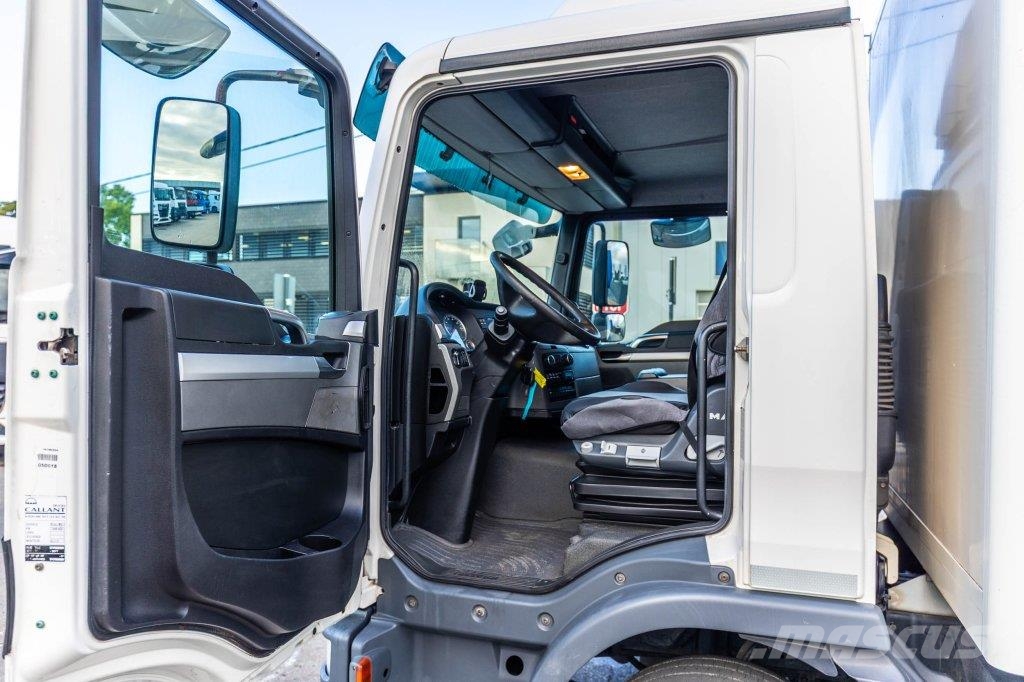 MAN TGL 12.220 BL+DHOLLANDIA Fast kasse
