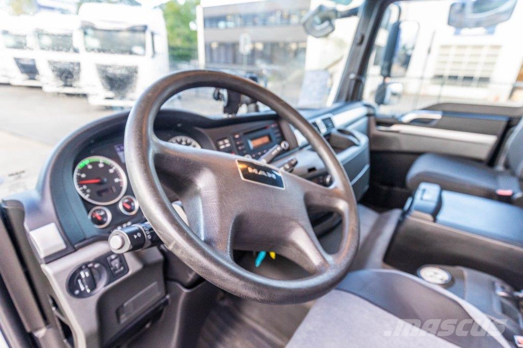 MAN TGL 12.220 BL+DHOLLANDIA Fast kasse
