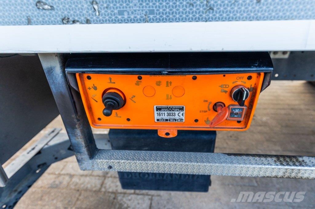 MAN TGL 12.220 BL+DHOLLANDIA Fast kasse