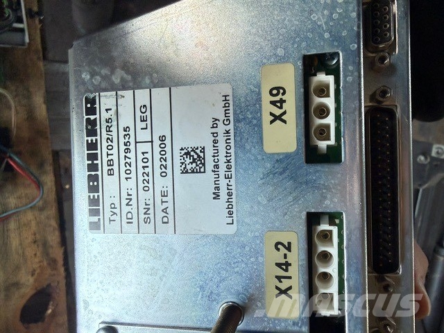 Liebherr a 934/944 c used parts cab كابينة والداخلية