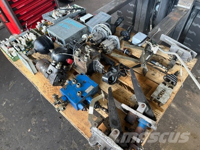 Liebherr a 934/944 c used parts cab كابينة والداخلية