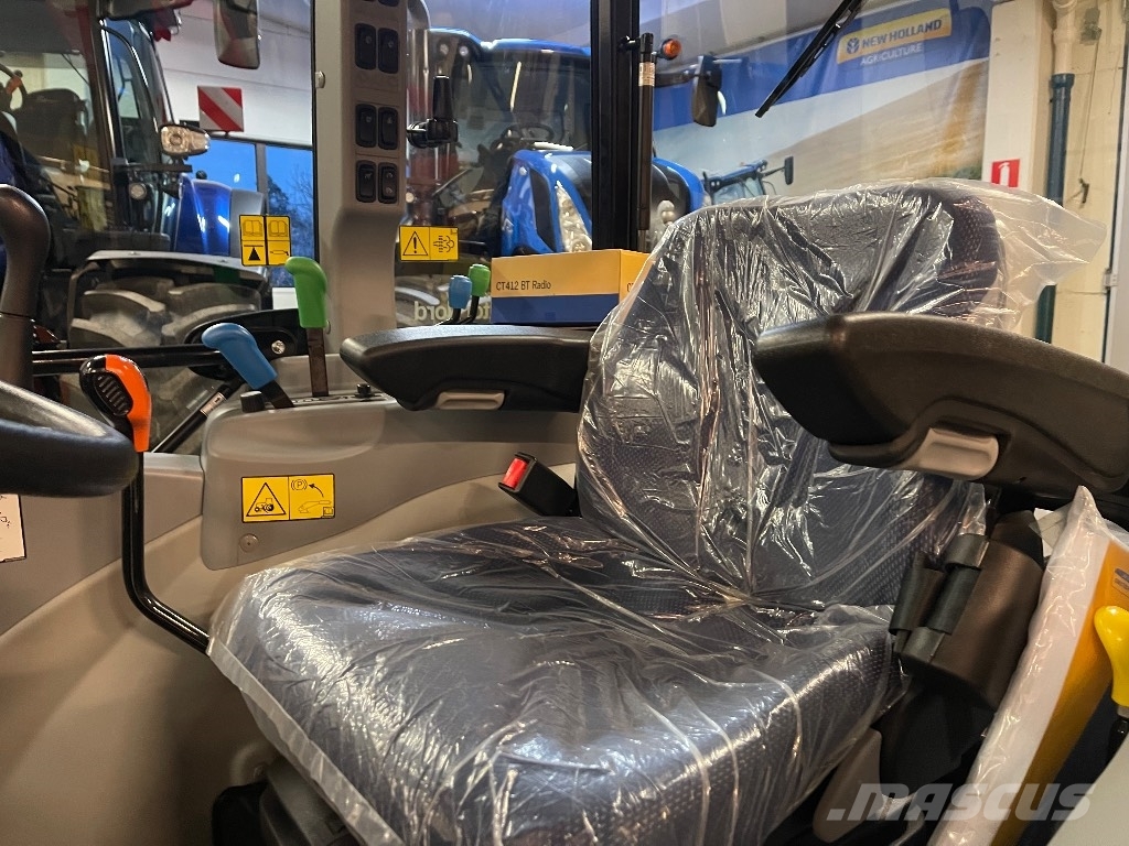 New Holland Boomer 55 ny med v-plog & sandspridare 트랙터