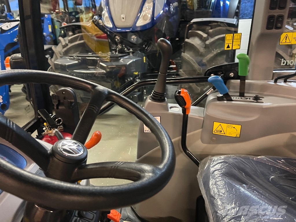 New Holland Boomer 55 ny med v-plog & sandspridare 트랙터