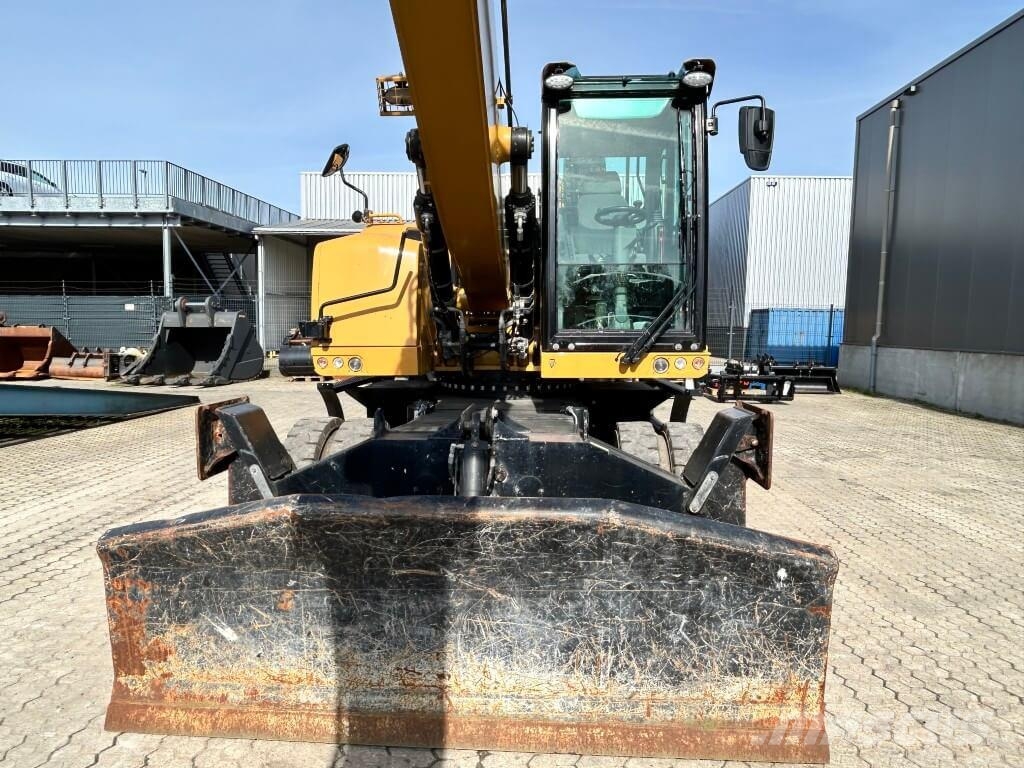 CAT MH3024-06 Manejadores de residuos industriales