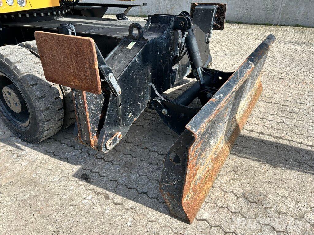 CAT MH3024-06 Manejadores de residuos industriales