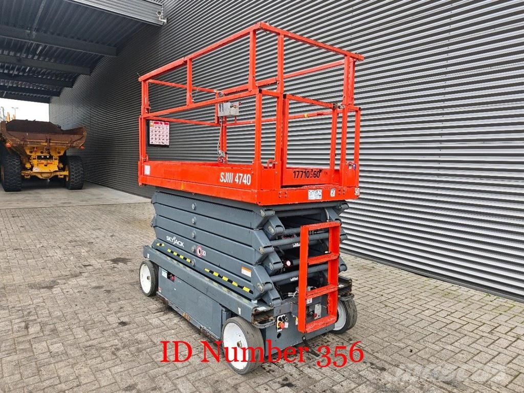SkyJack SJIII 4740 Full Electric 2 Pieces! Підйомники-ножиці