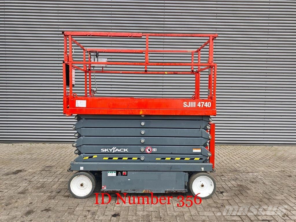 SkyJack SJIII 4740 Full Electric 2 Pieces! Підйомники-ножиці