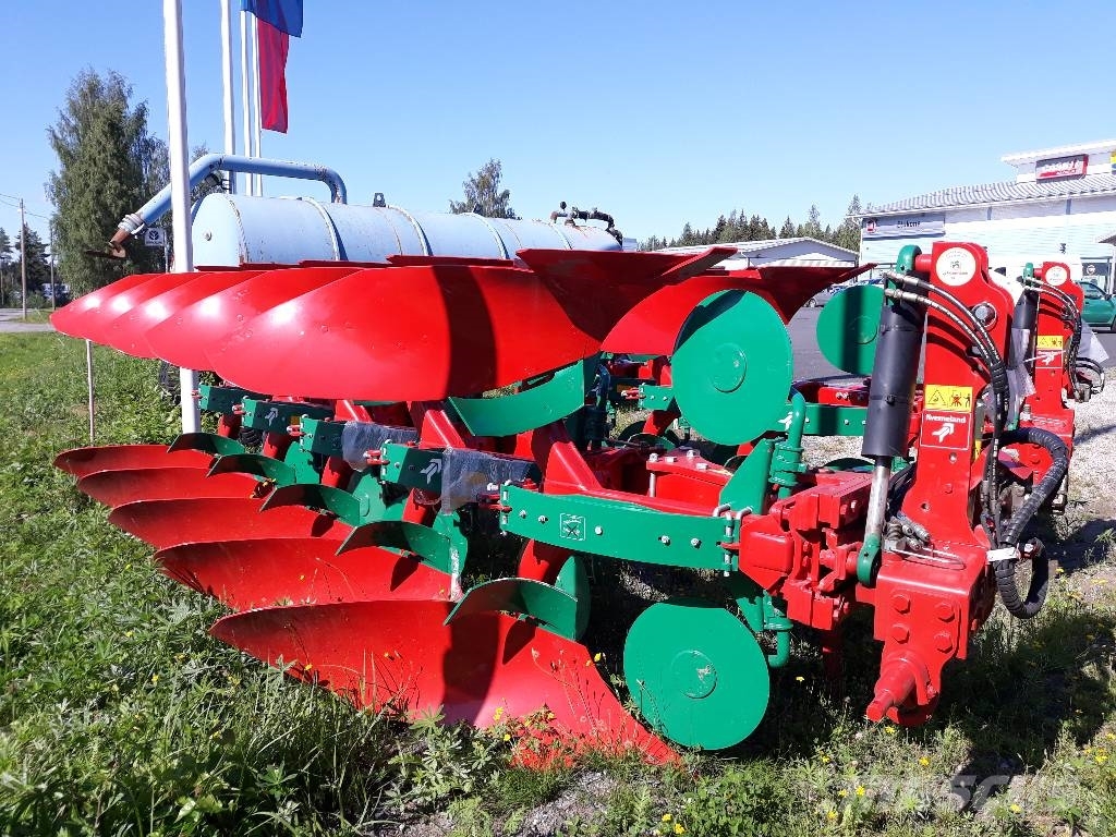 Kverneland Paluuauroja" heti toimitukseen" リバーシブルプラウ