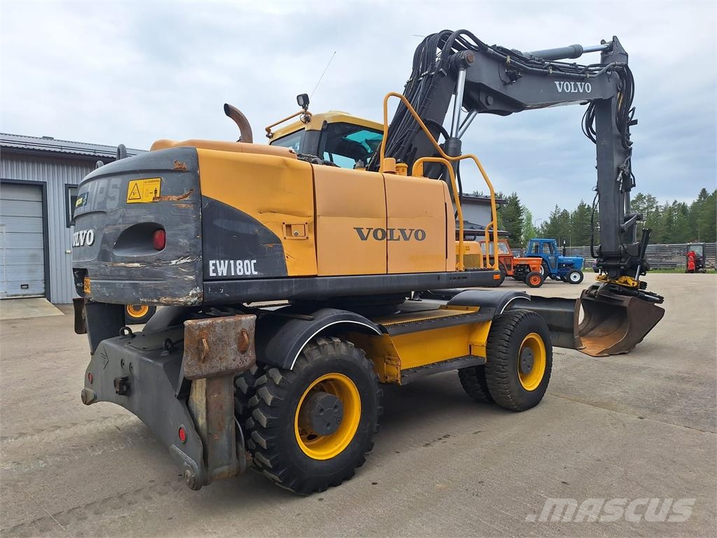 Volvo EW180C PYÖRITTÄJÄLLÄ Εκσκαφείς με τροχούς - λάστιχα