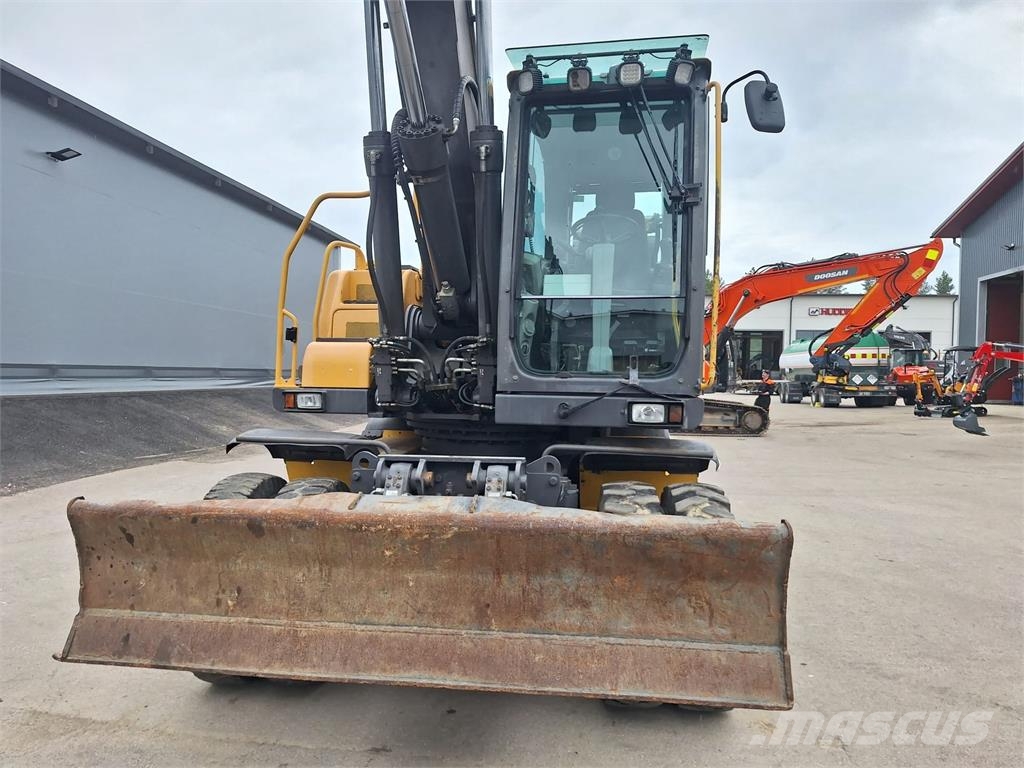 Volvo EW180C PYÖRITTÄJÄLLÄ Εκσκαφείς με τροχούς - λάστιχα