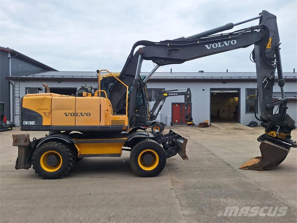 Volvo EW180C PYÖRITTÄJÄLLÄ Εκσκαφείς με τροχούς - λάστιχα